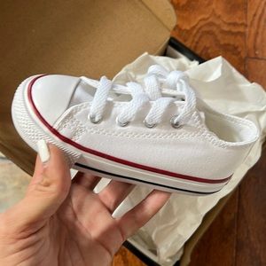 BRAND NEW Converse